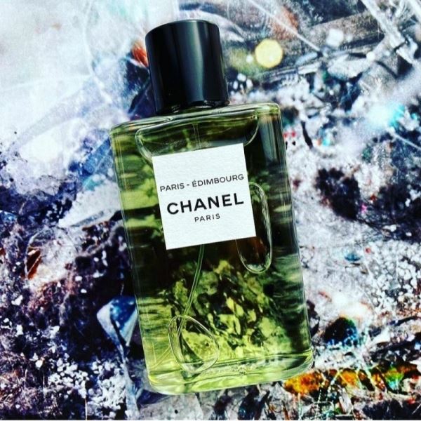 
<p>                        Новый аромат в гамме Les Eaux de Chanel - Paris-Édimbourg</p>
<p>                    